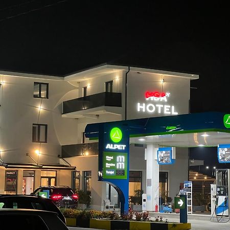 Side Airport Hotel Kruje Bagian luar foto